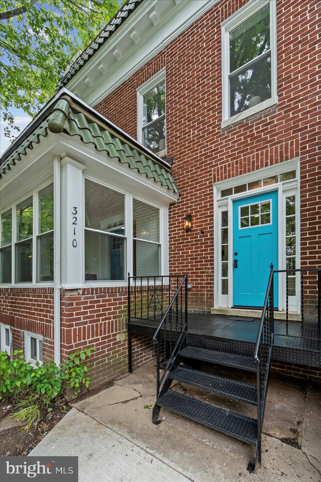 WAVERLY - Residential