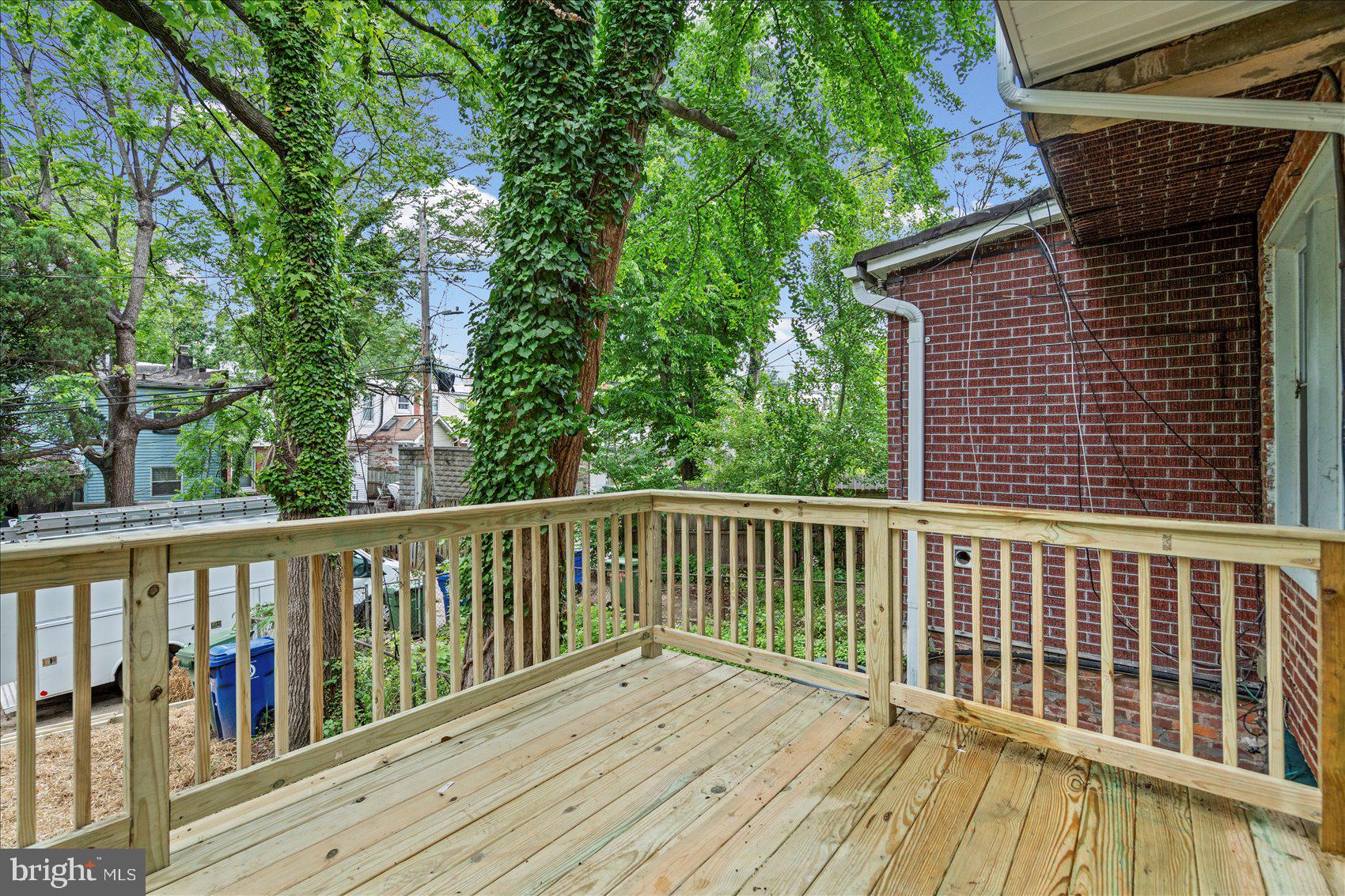 WAVERLY - Residential