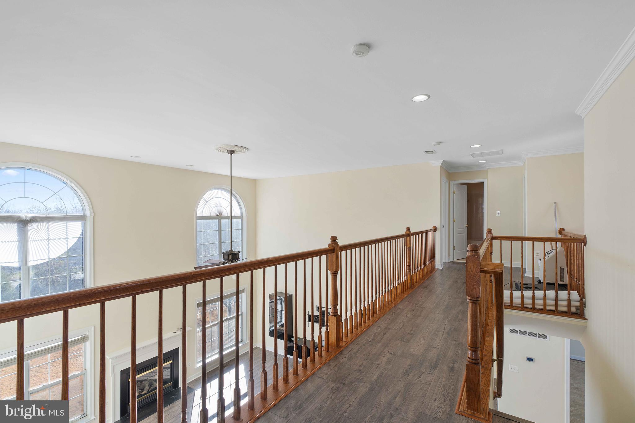 RIDGEFIELD - Residential