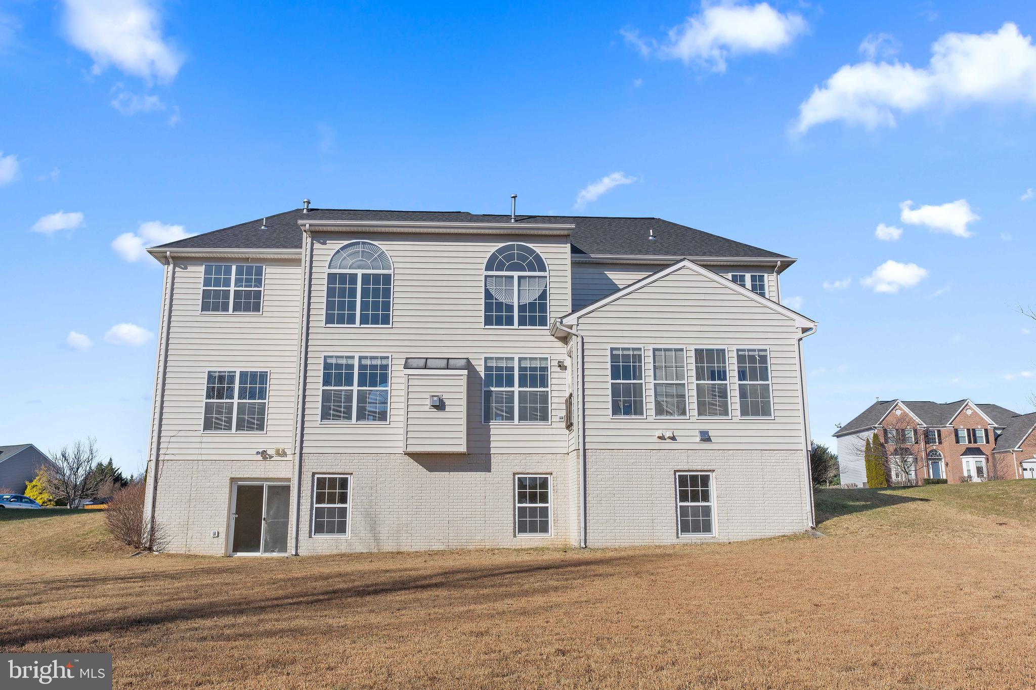 RIDGEFIELD - Residential