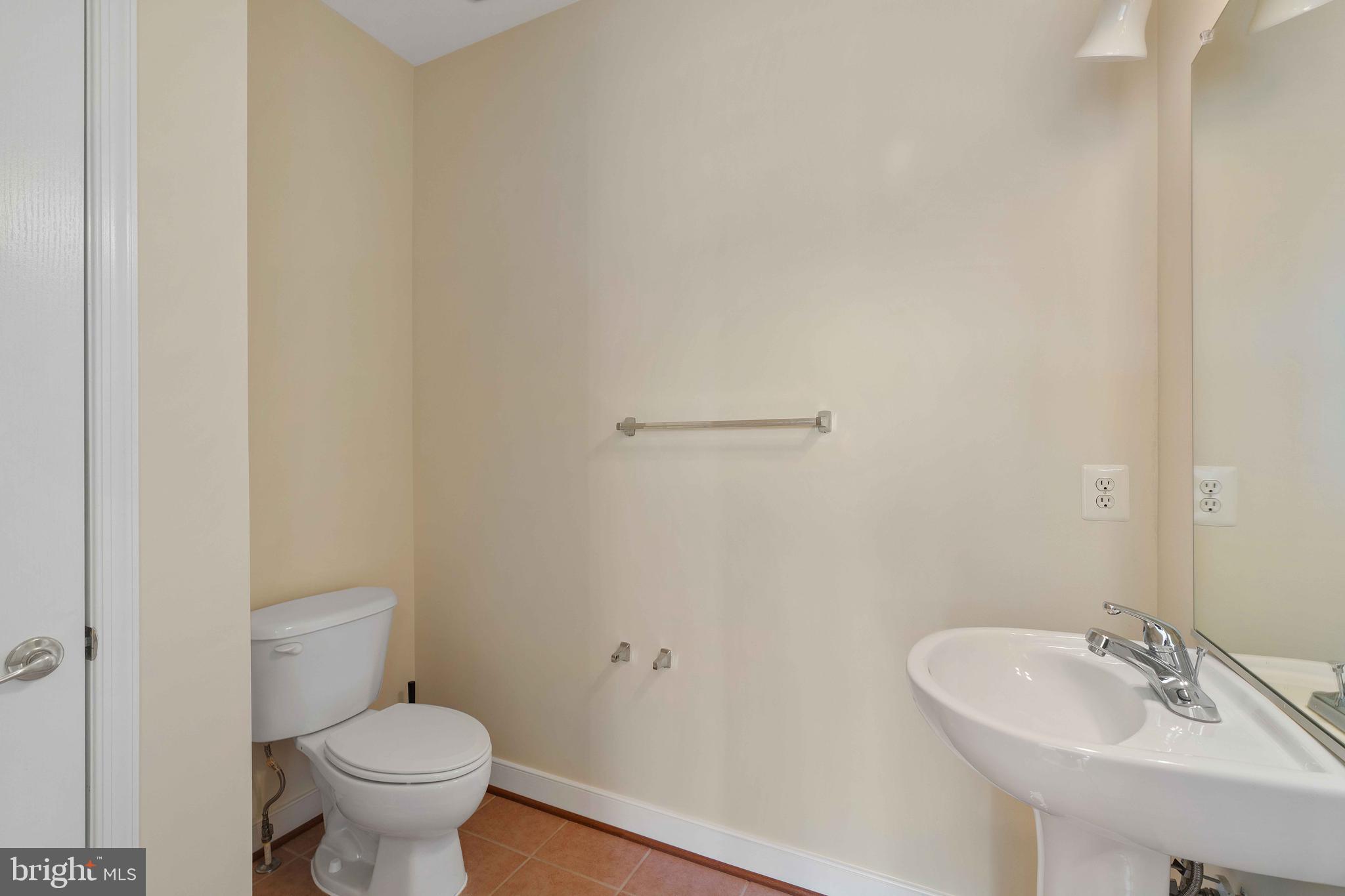 RIDGEFIELD - Residential