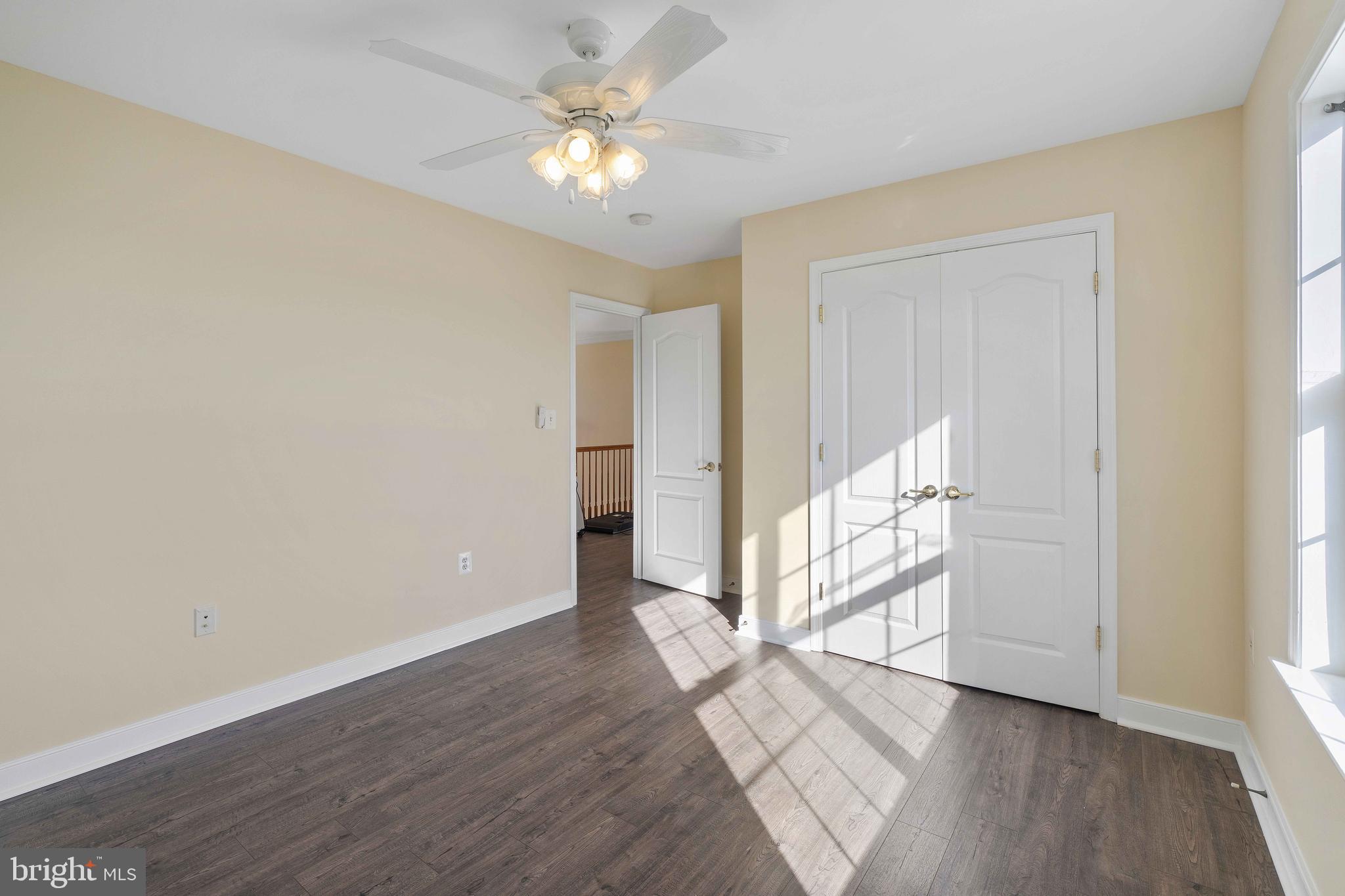 RIDGEFIELD - Residential