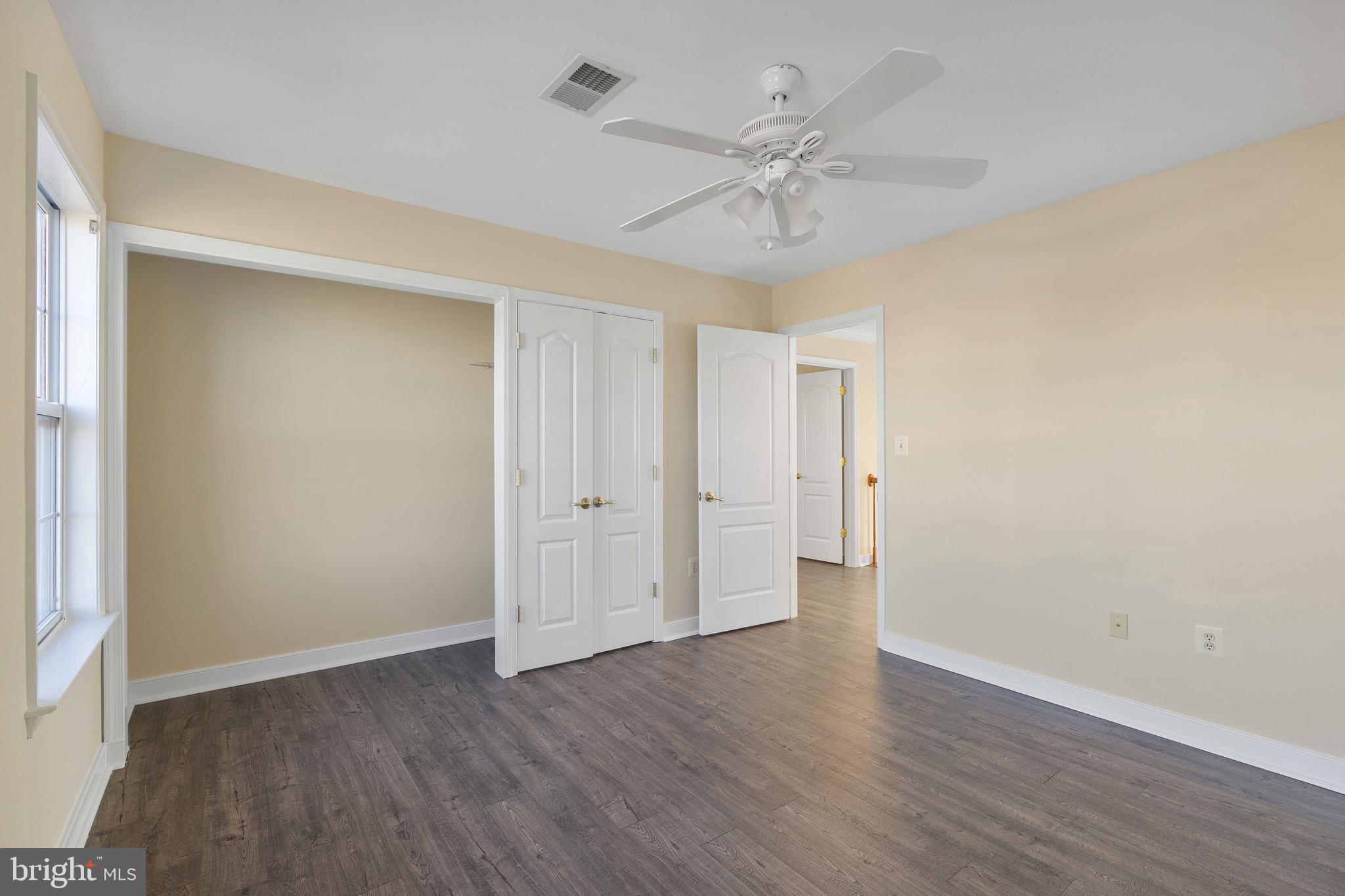 RIDGEFIELD - Residential