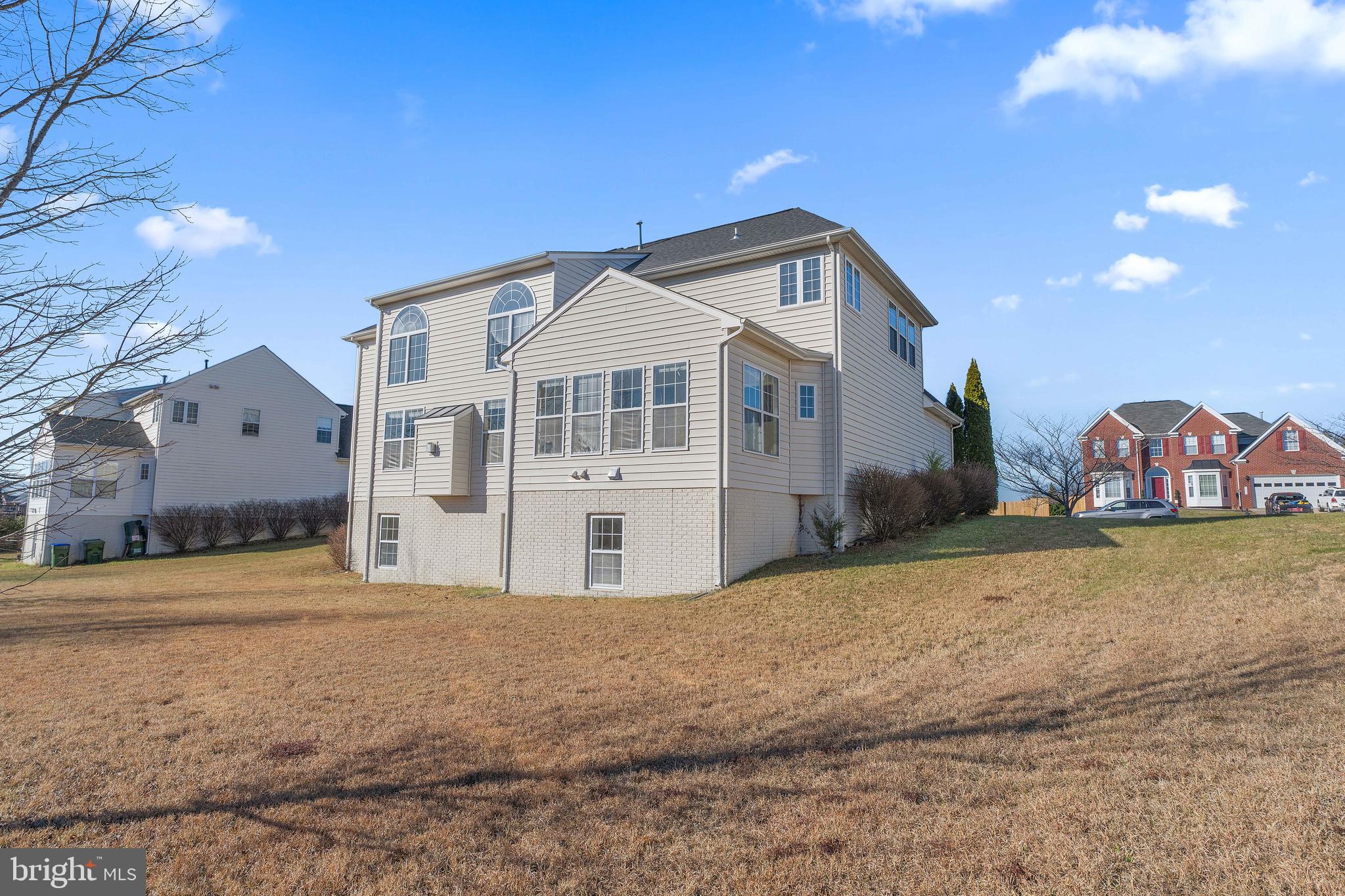 RIDGEFIELD - Residential