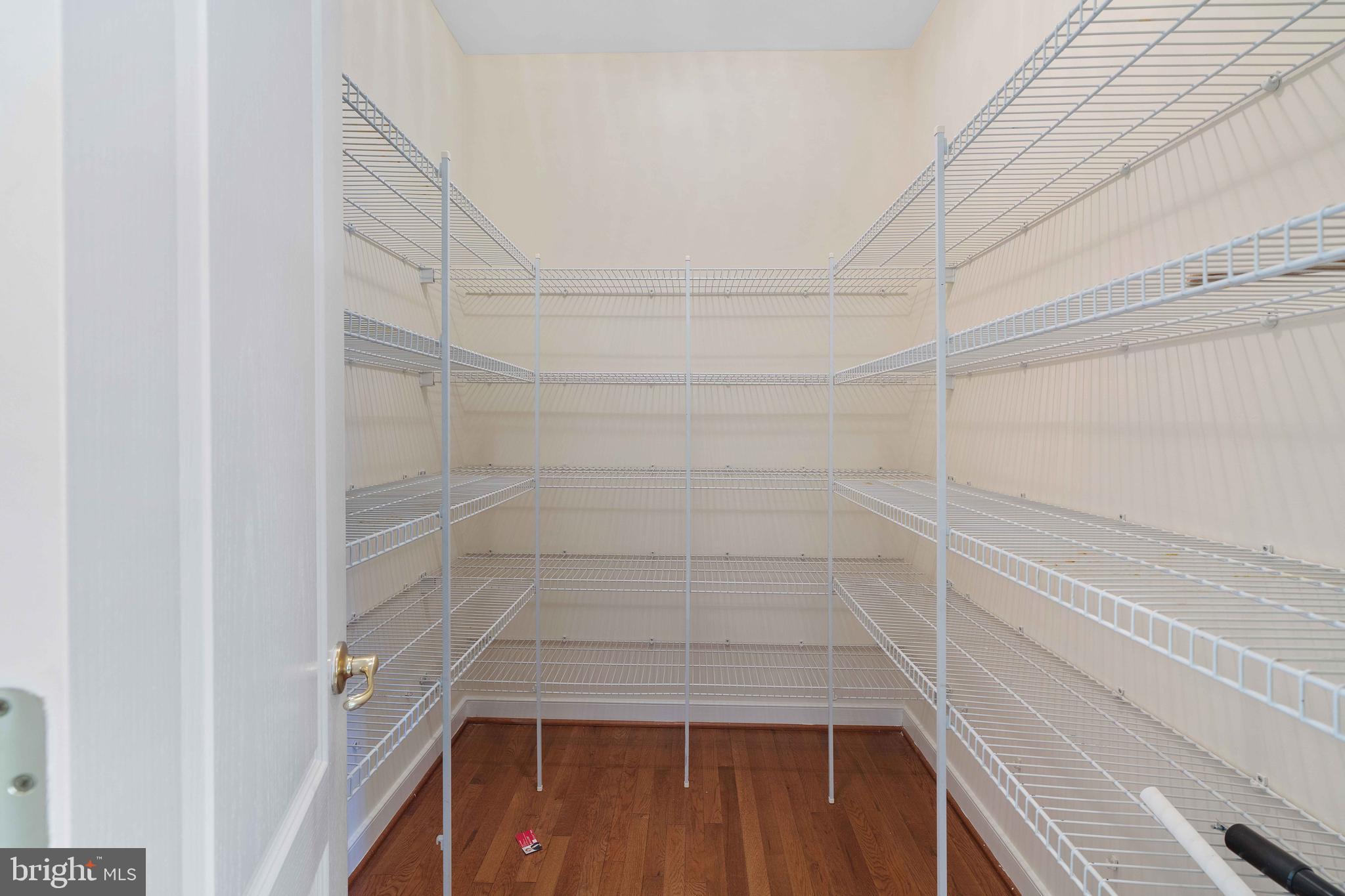 RIDGEFIELD - Residential