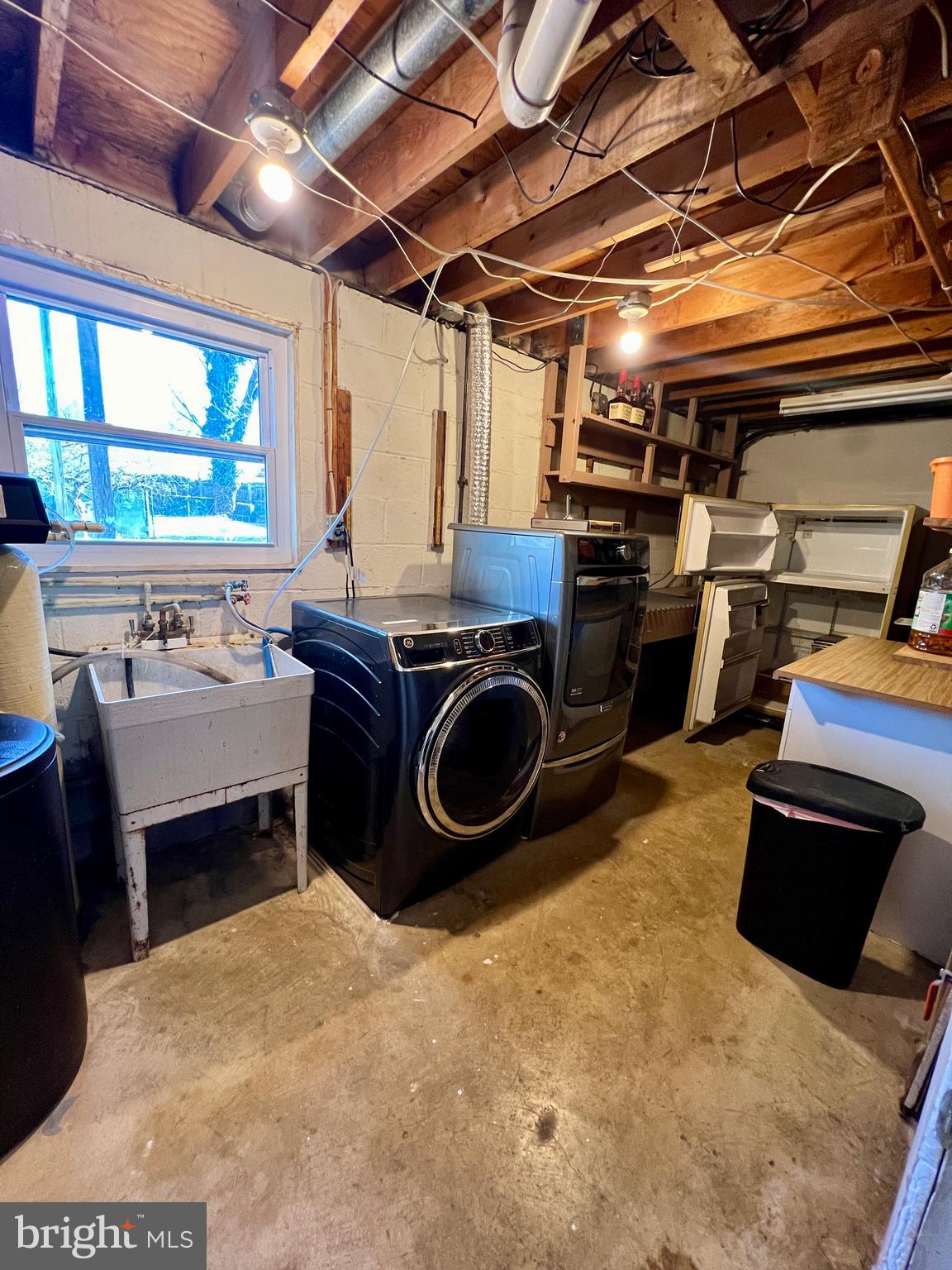 RIVA FARMS - Residential