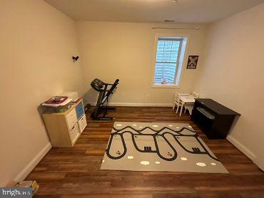 GLENBROOK VILLAGE - Residential Lease