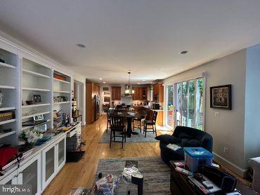 GLENBROOK VILLAGE - Residential Lease