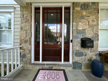 GLENBROOK VILLAGE - Residential Lease