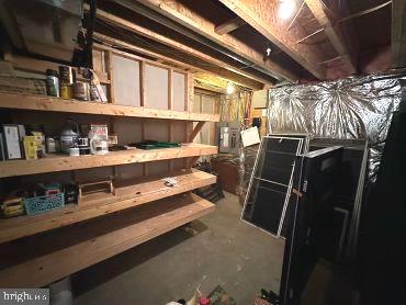 GLENBROOK VILLAGE - Residential Lease