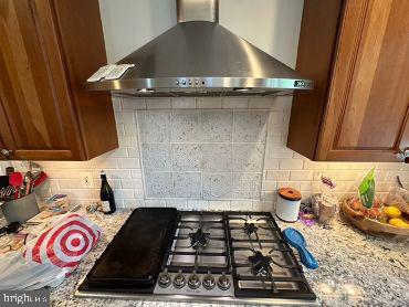 GLENBROOK VILLAGE - Residential Lease