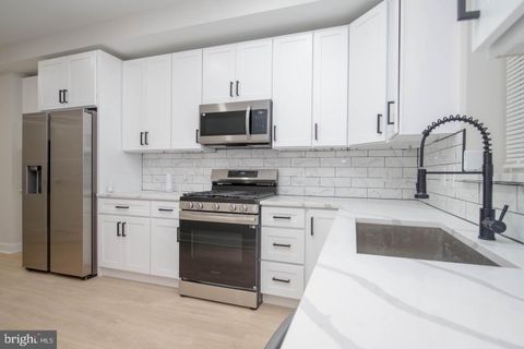 Townhouse For Sale - 1622 Normal Avenue<br/> BALTIMORE, MD 21213