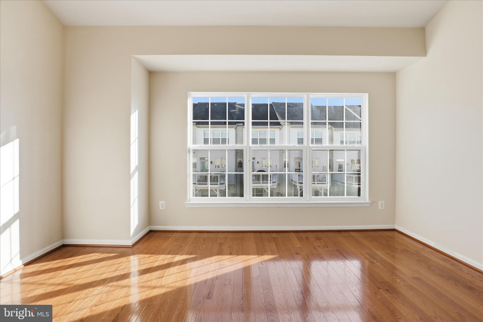 BELMONT LAND BAY - Residential