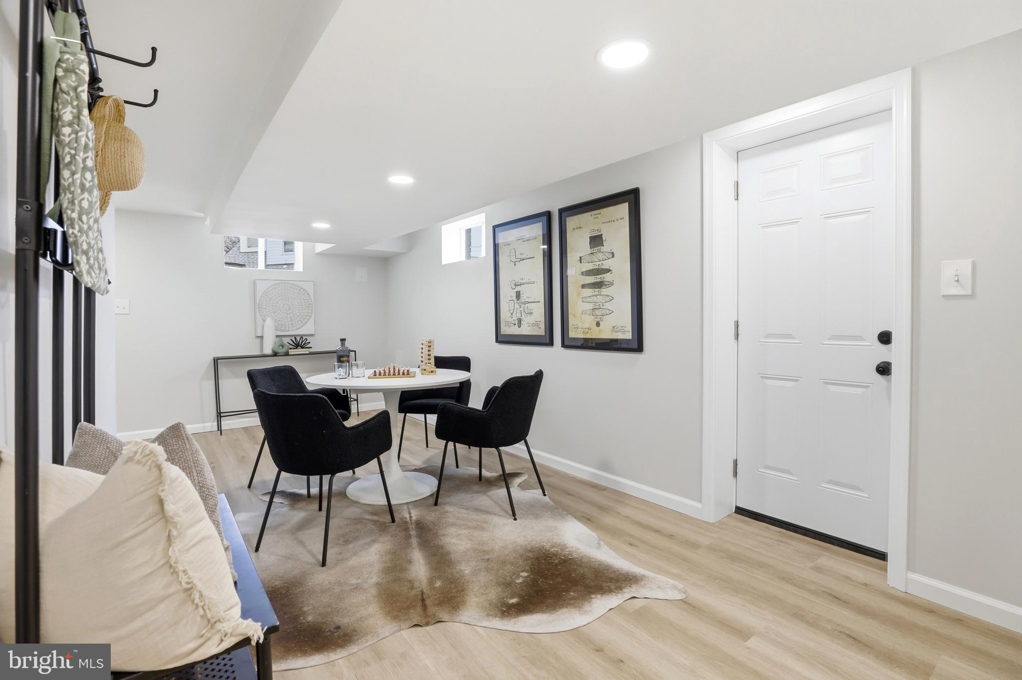 PICKWICK VILLAGE - Residential