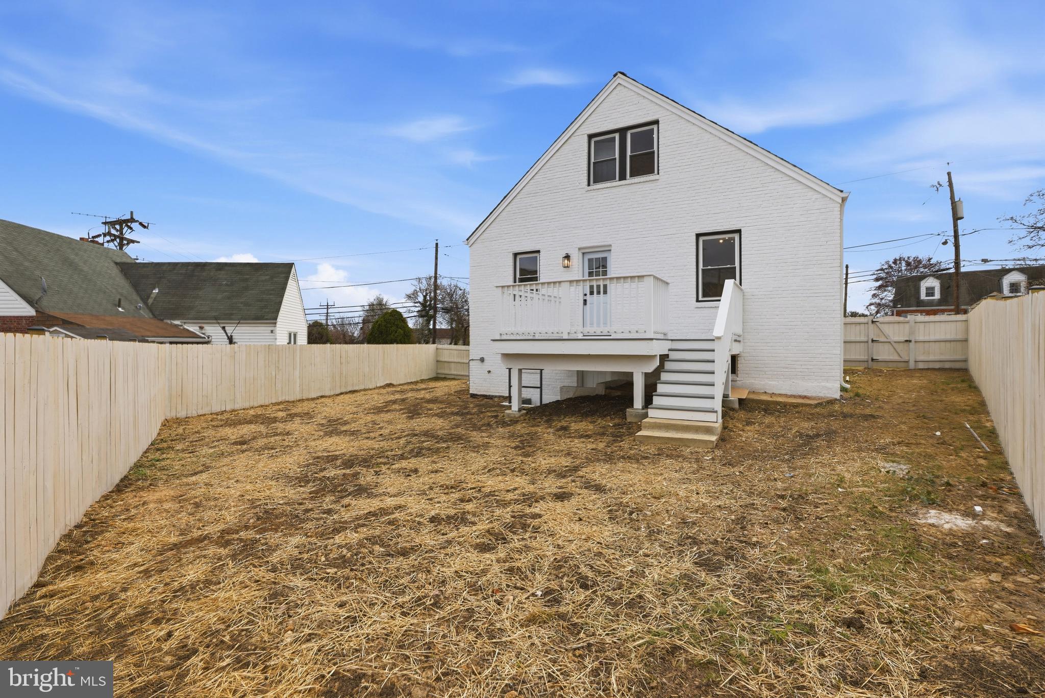 PICKWICK VILLAGE - Residential