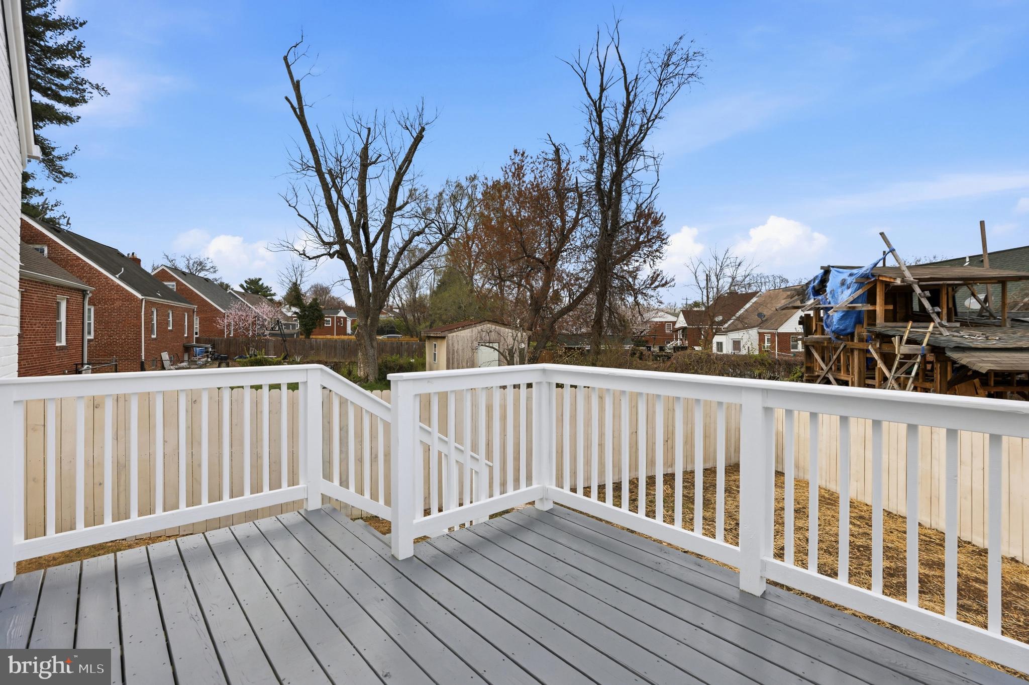 PICKWICK VILLAGE - Residential