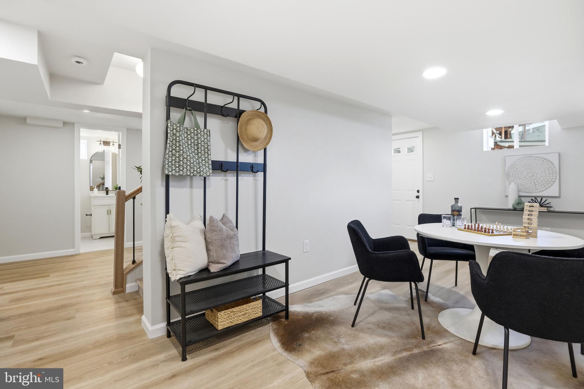 PICKWICK VILLAGE - Residential