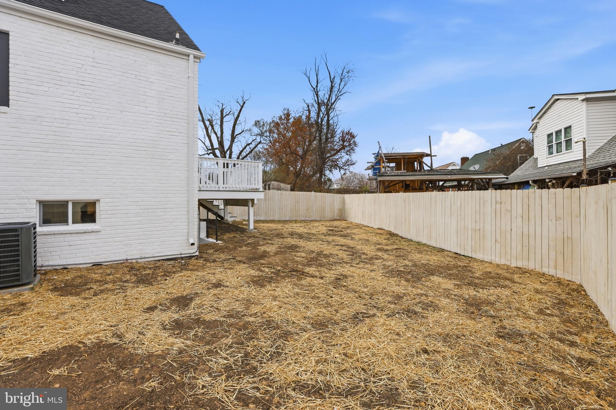 PICKWICK VILLAGE - Residential