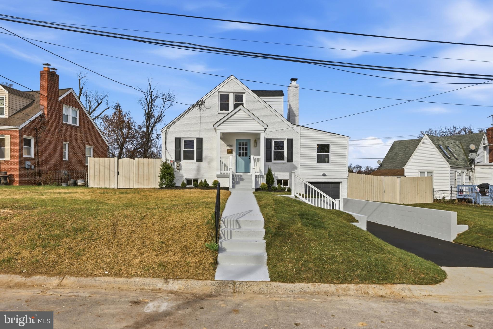 PICKWICK VILLAGE - Residential