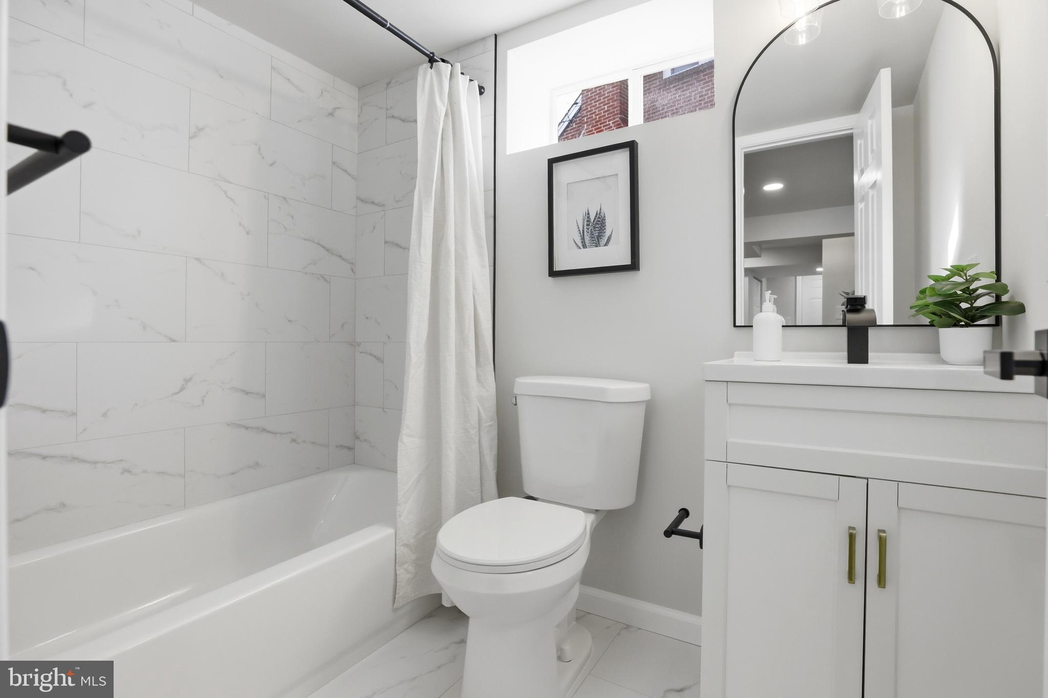 PICKWICK VILLAGE - Residential