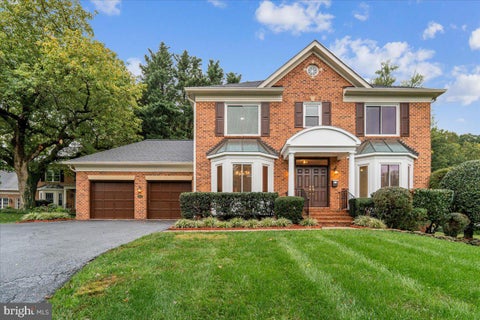 Photo of 2640 Military Road N, ARLINGTON, VA 22207 (MLS # VAAR2080678)