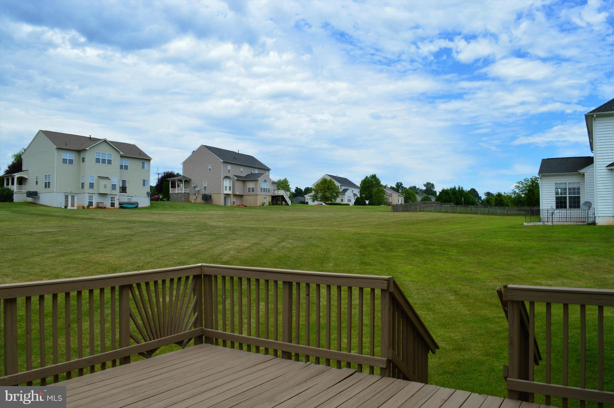 MADISON GROVE - Residential