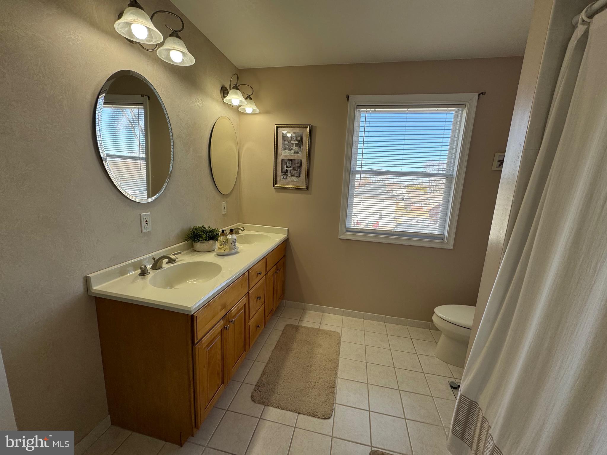 LAWRENCE PARK - Residential