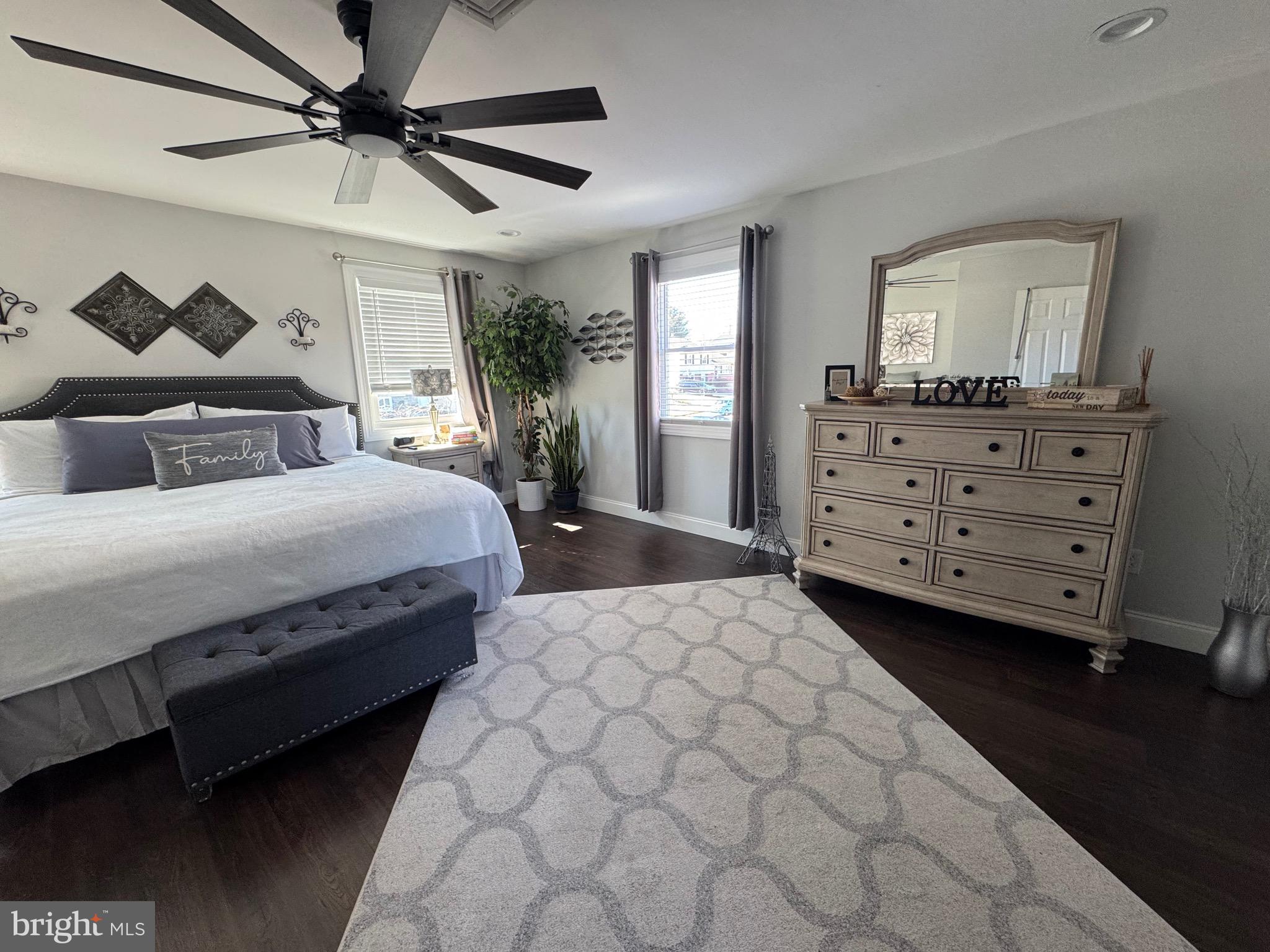 LAWRENCE PARK - Residential