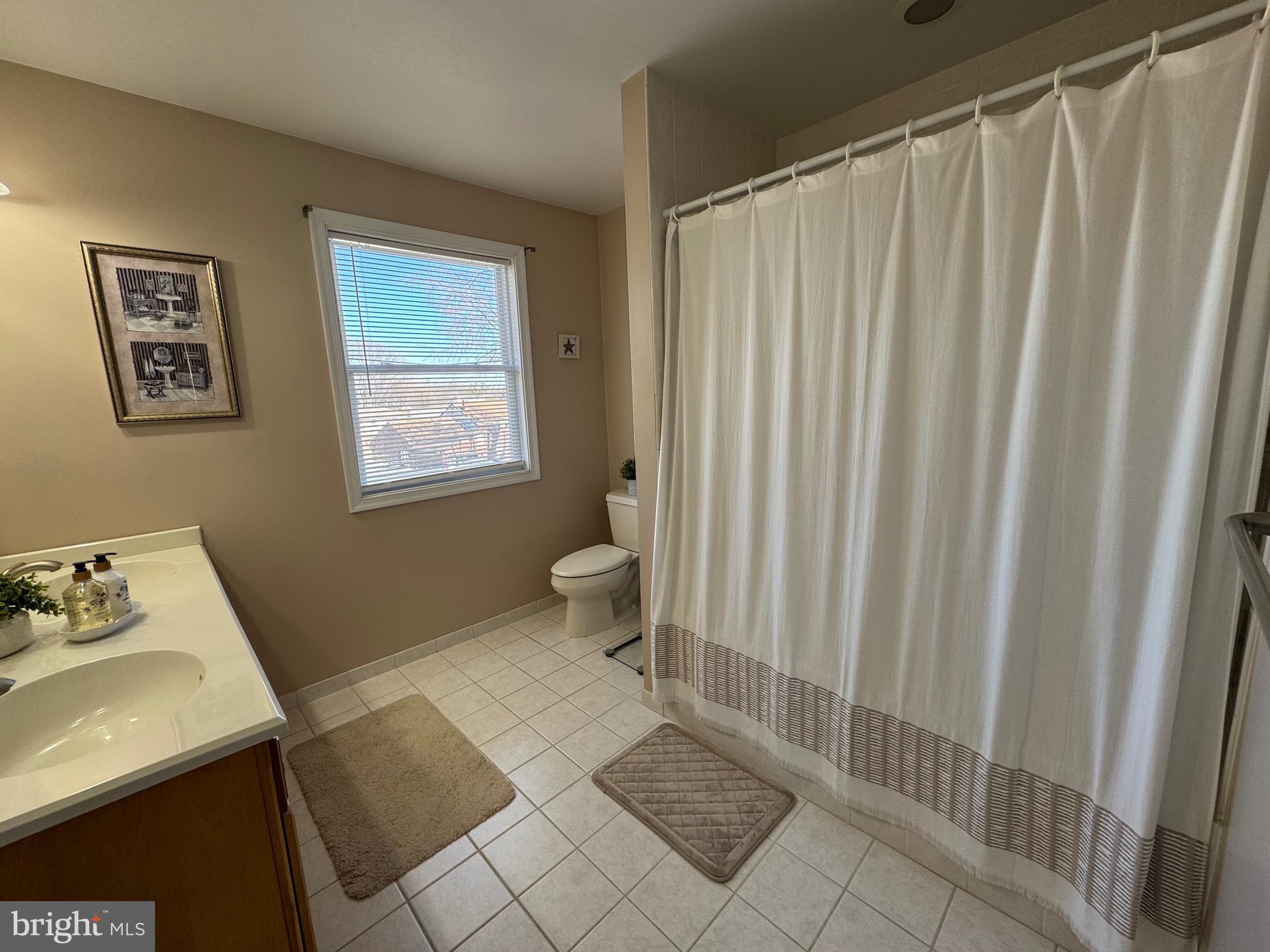 LAWRENCE PARK - Residential