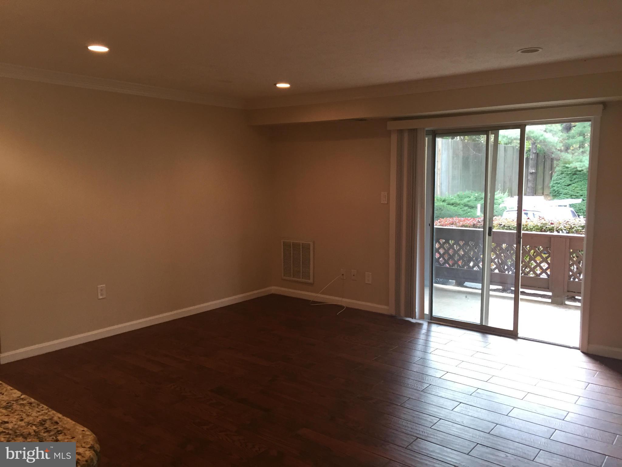 THE OAKTON - Residential Lease