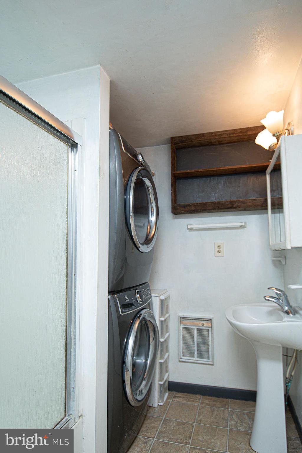 SHEN RIVER ESTATES - Residential