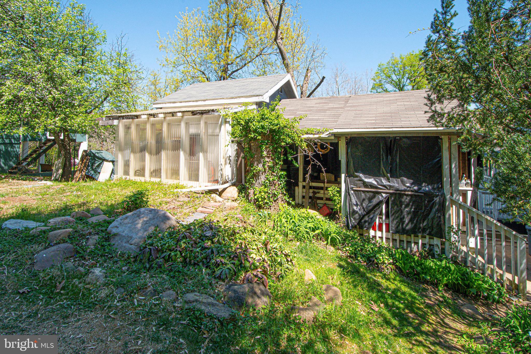 SHEN RIVER ESTATES - Residential