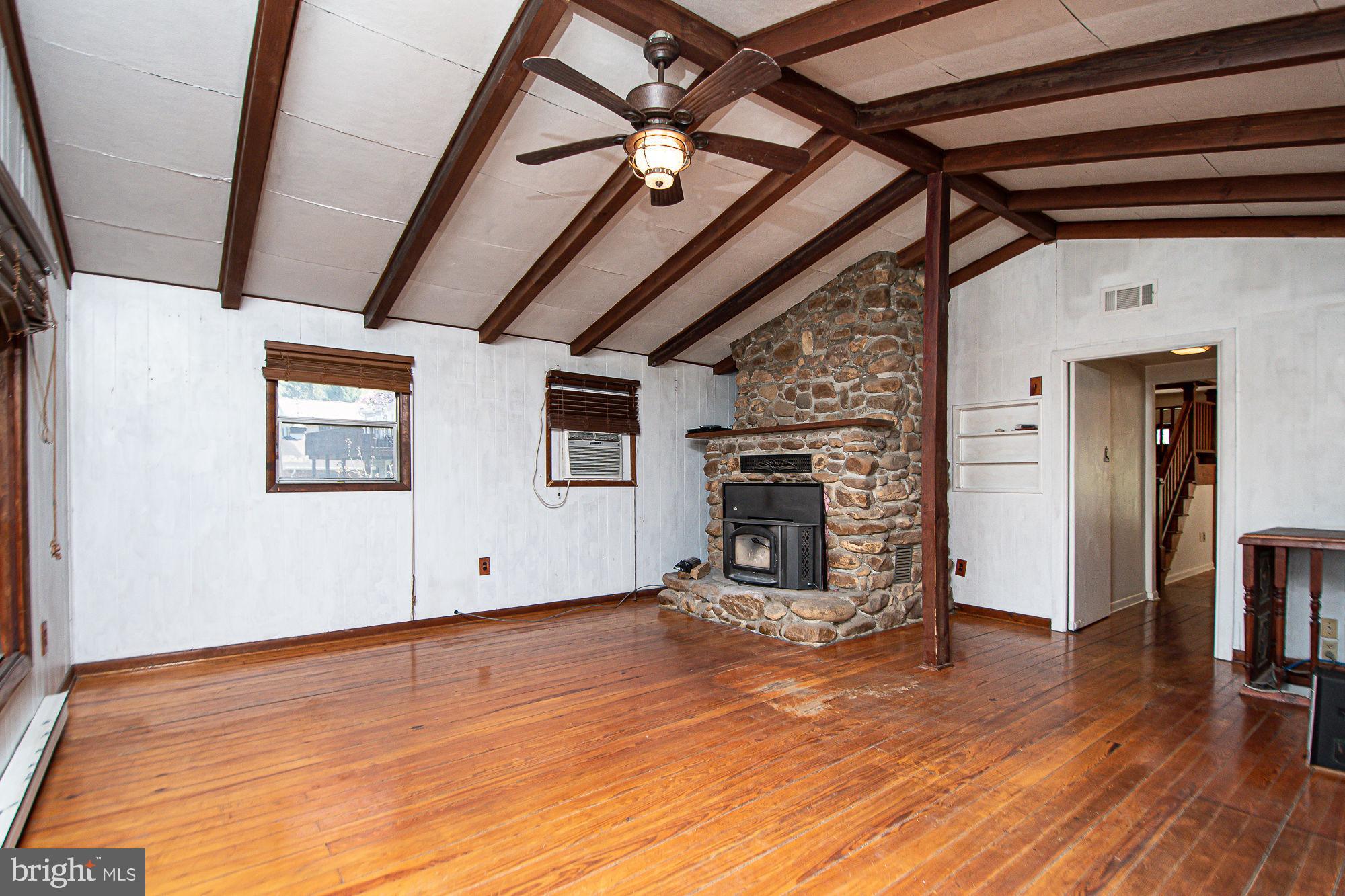 SHEN RIVER ESTATES - Residential