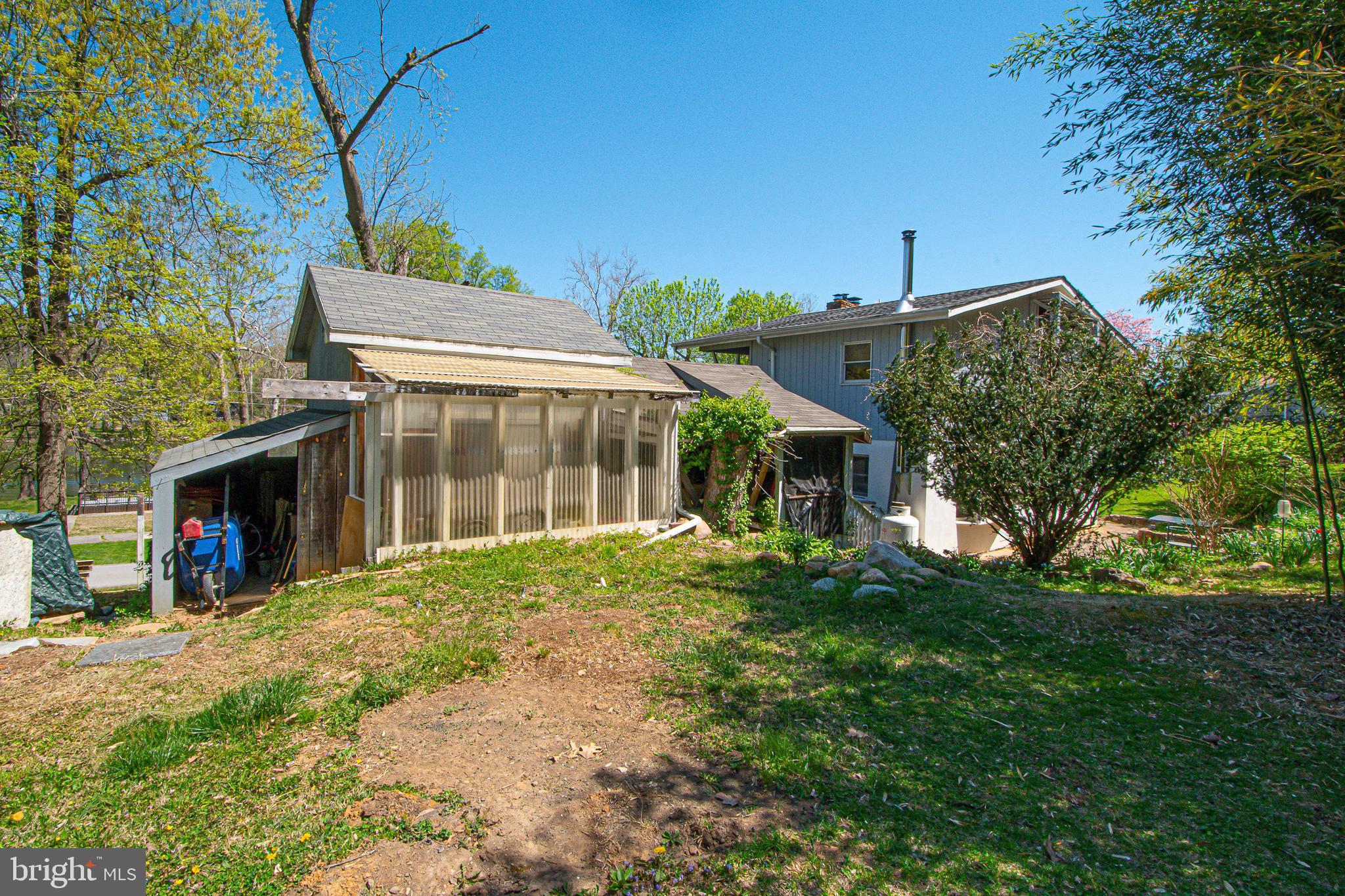 SHEN RIVER ESTATES - Residential