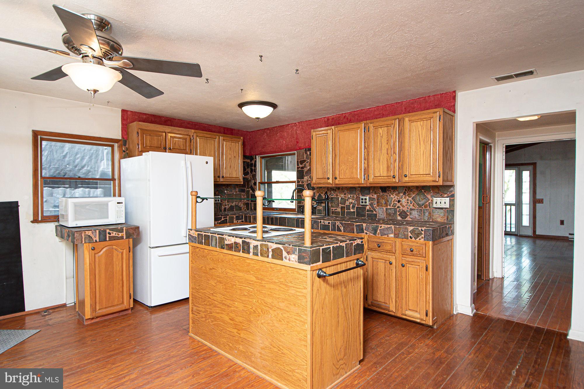 SHEN RIVER ESTATES - Residential