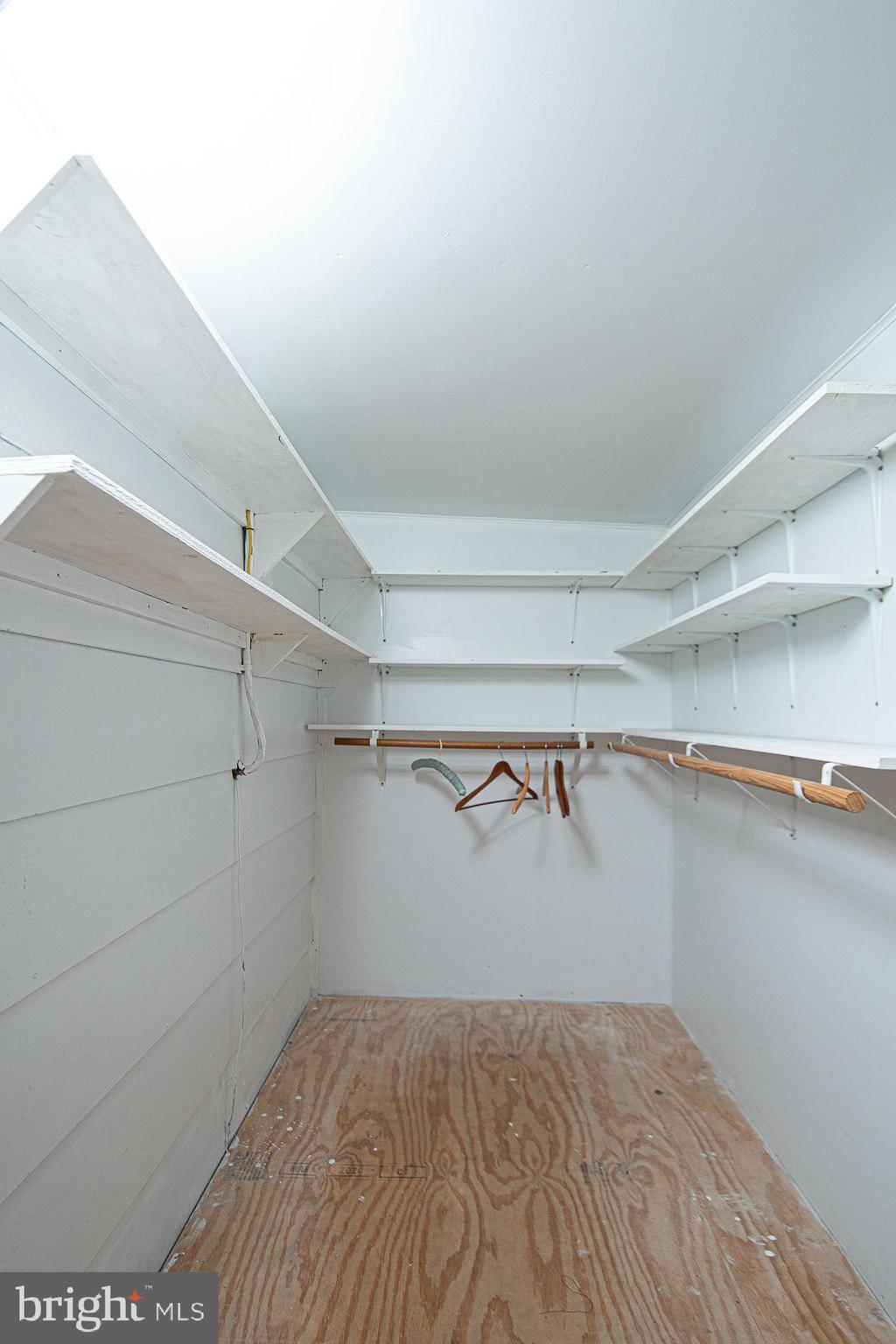 SHEN RIVER ESTATES - Residential