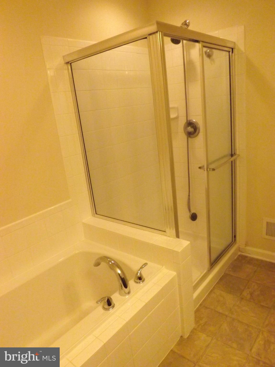 THE GALLERY - Residential Lease