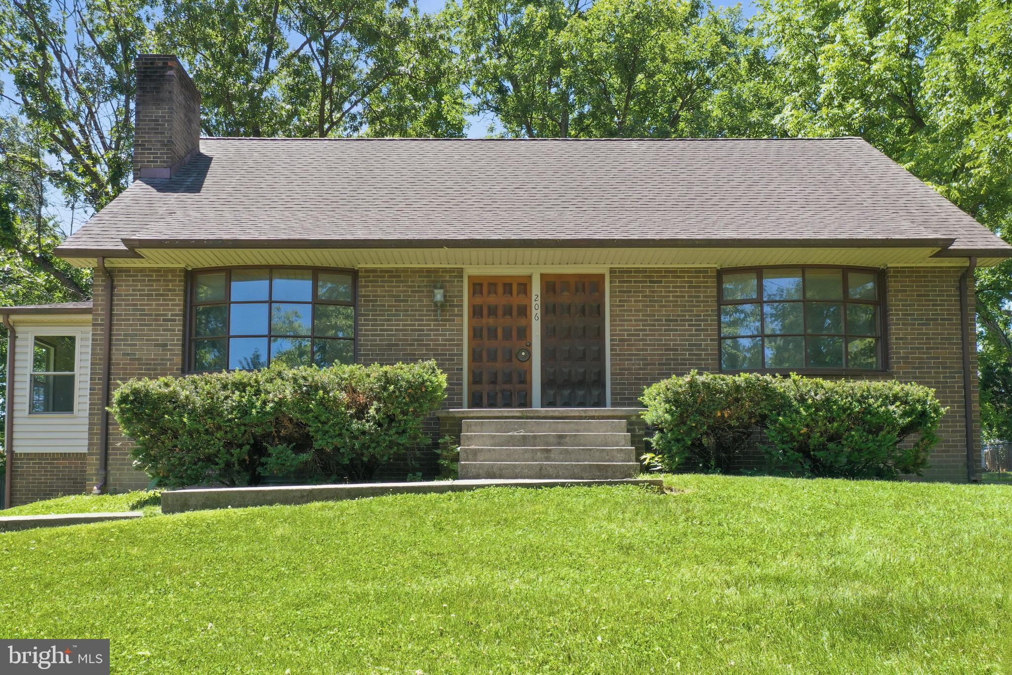 206 DOGWOOD ROAD
