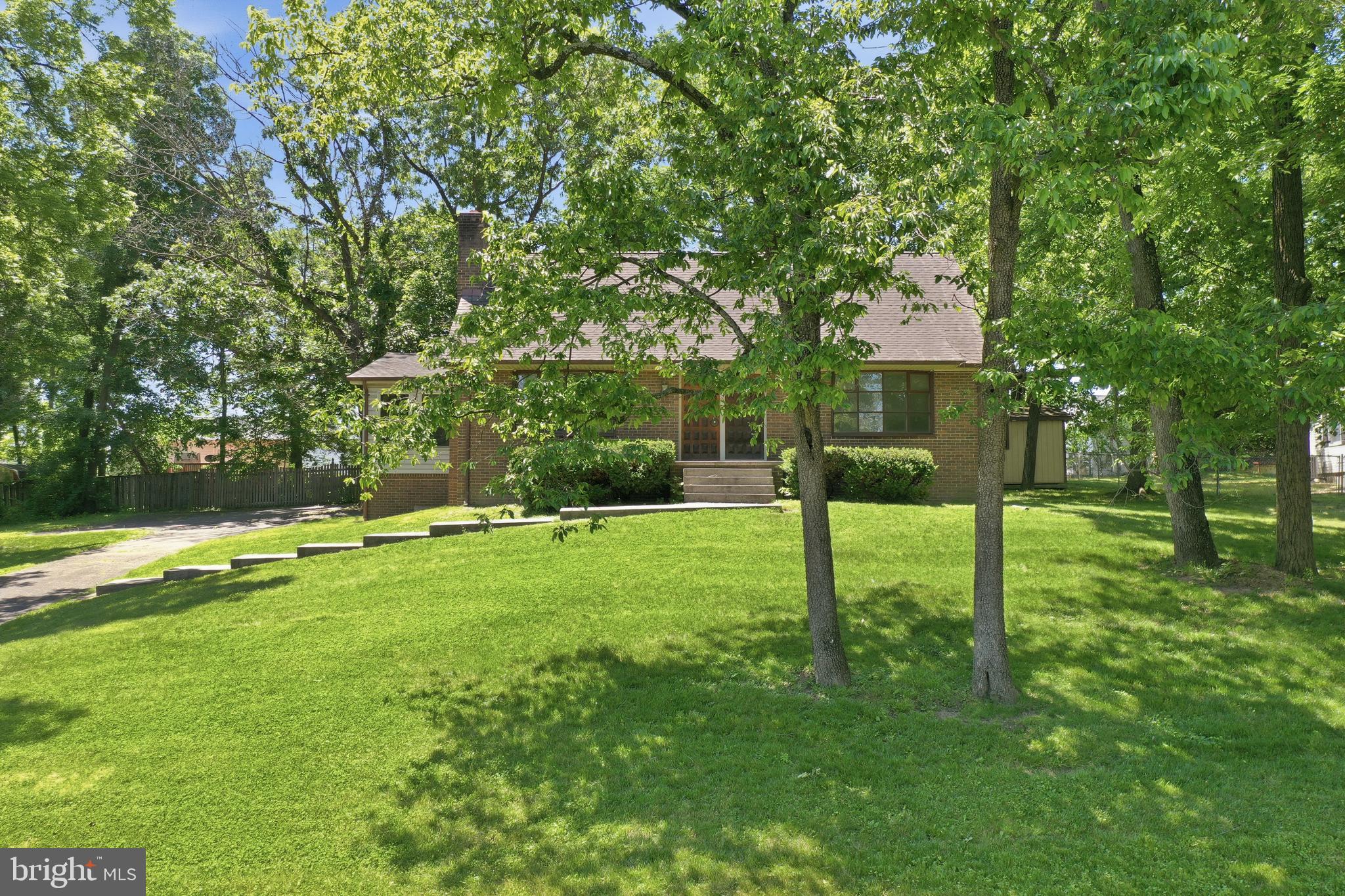 206 DOGWOOD ROAD