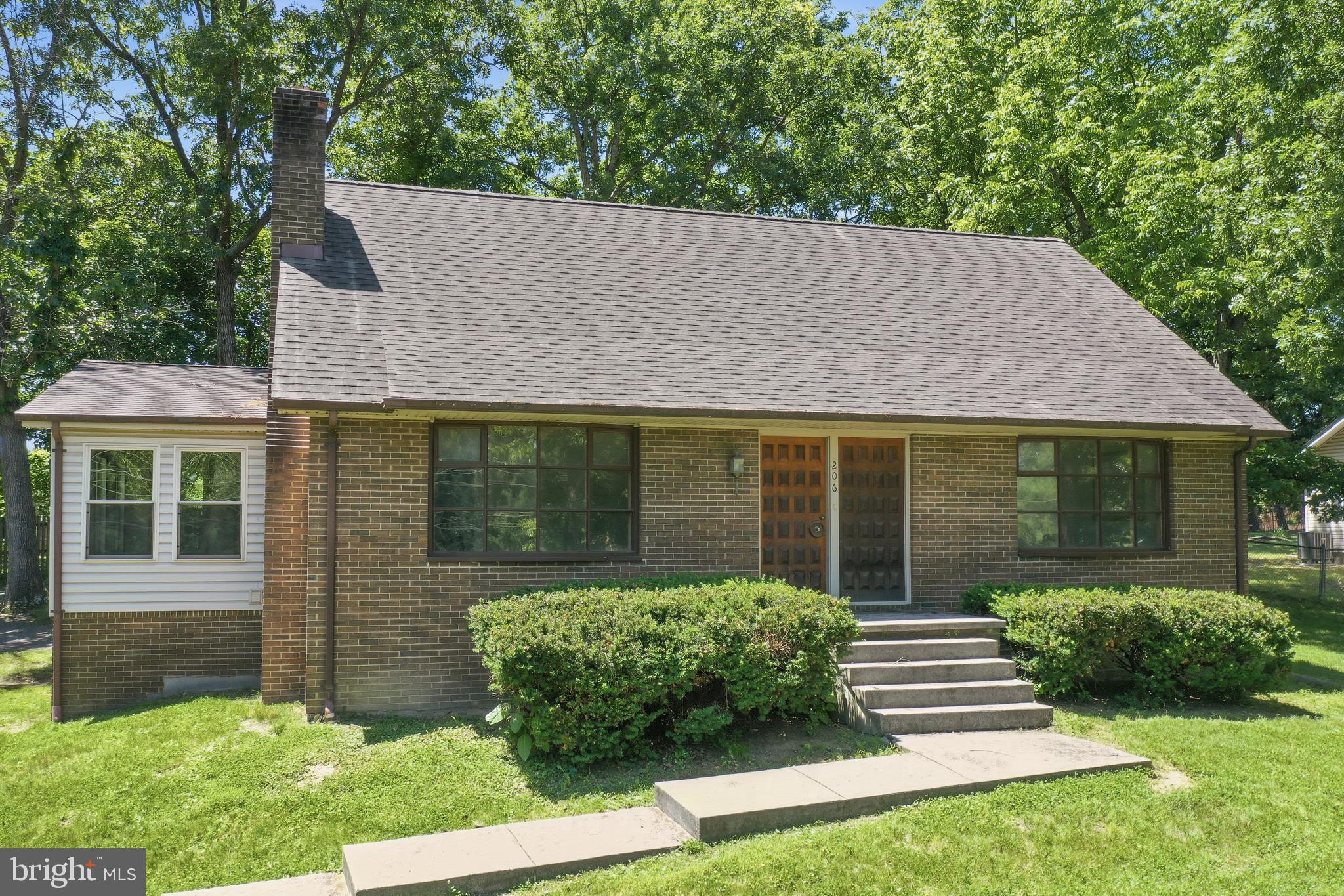 206 DOGWOOD ROAD