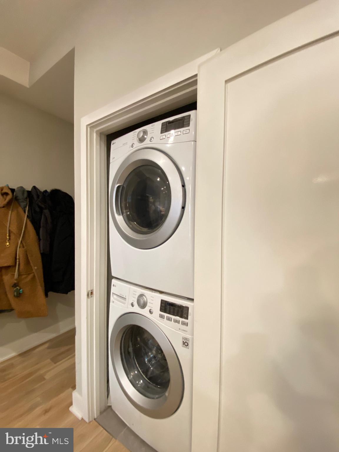 CENTER CITY - Residential Lease