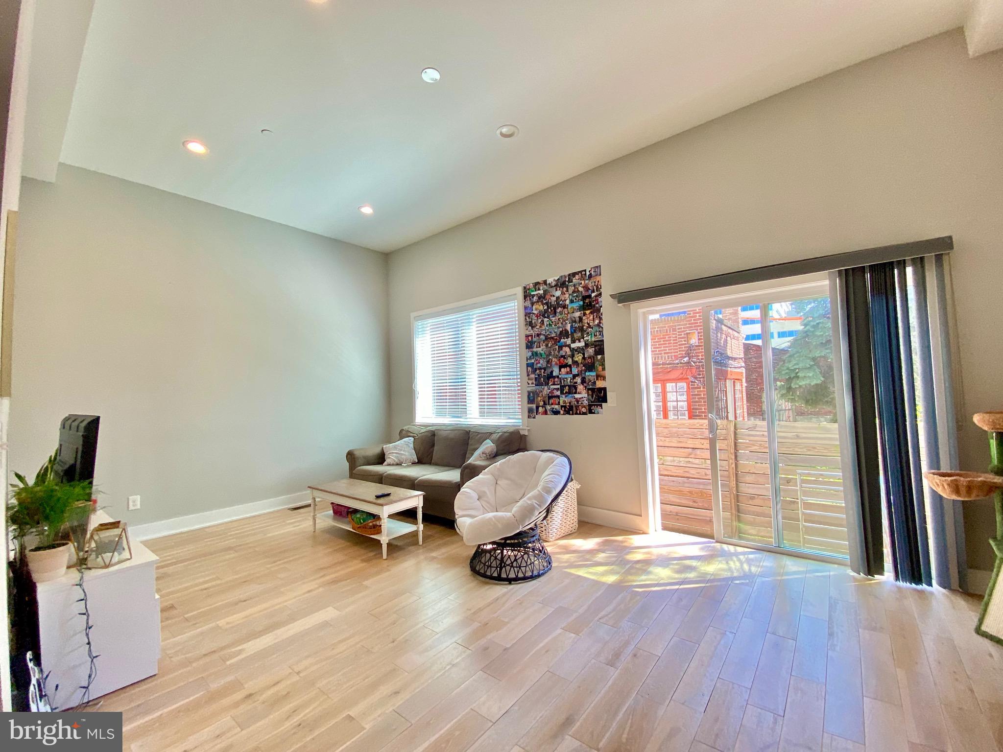 CENTER CITY - Residential Lease