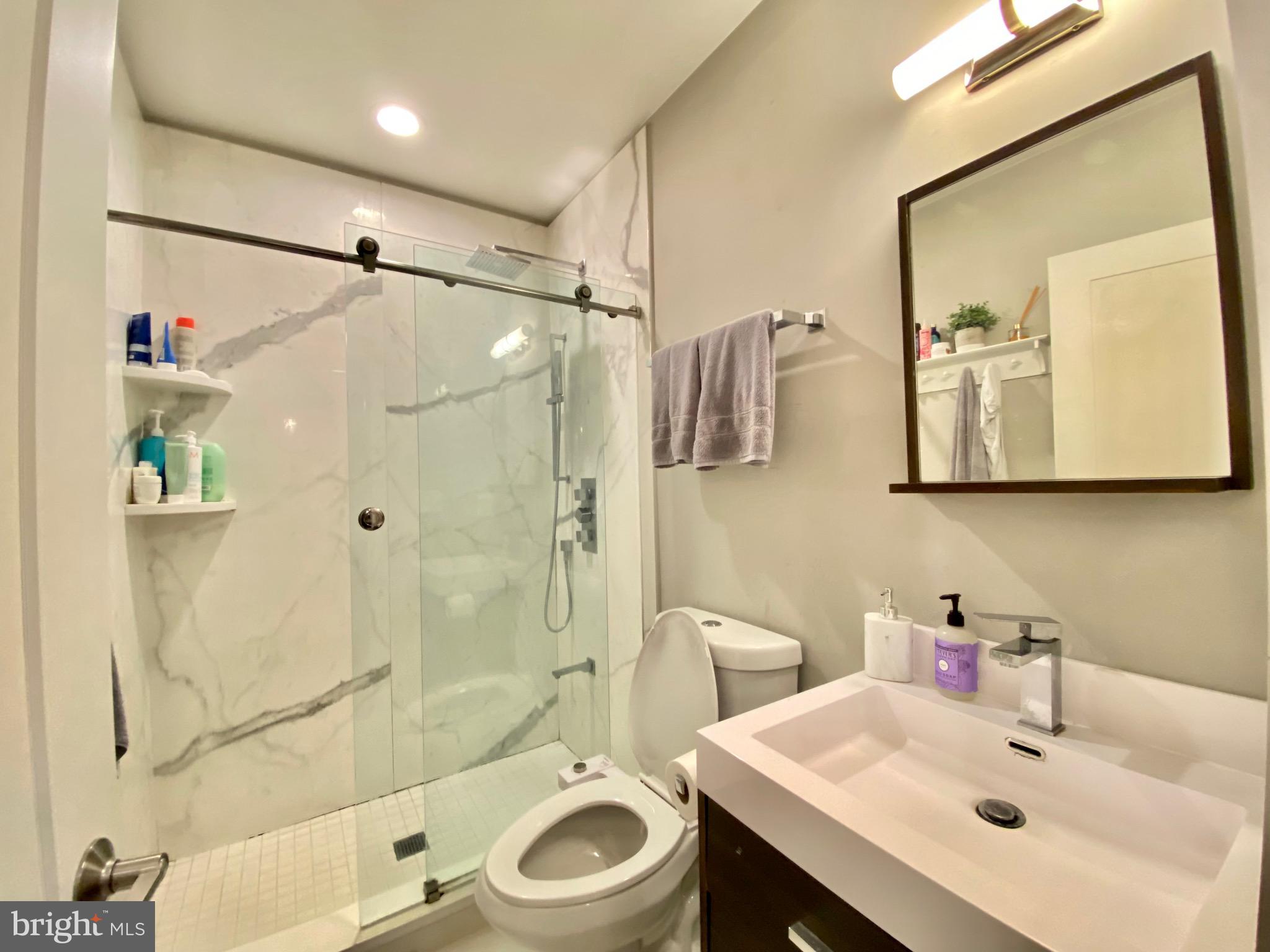 CENTER CITY - Residential Lease