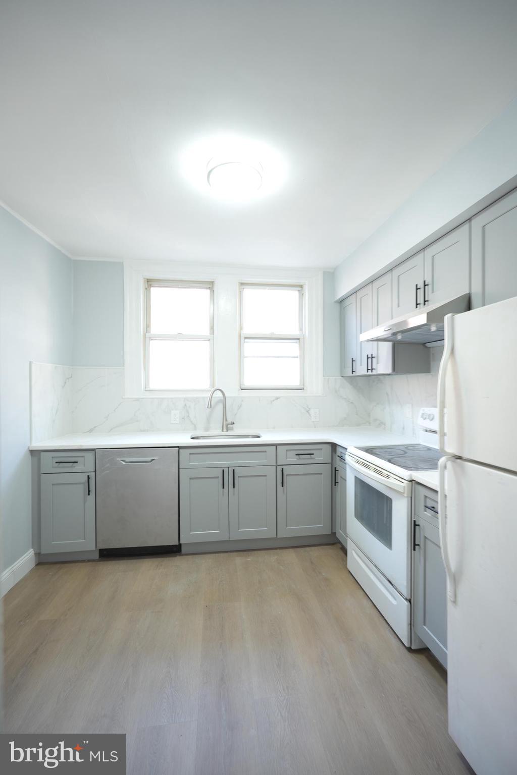 4057 TEESDALE STREET