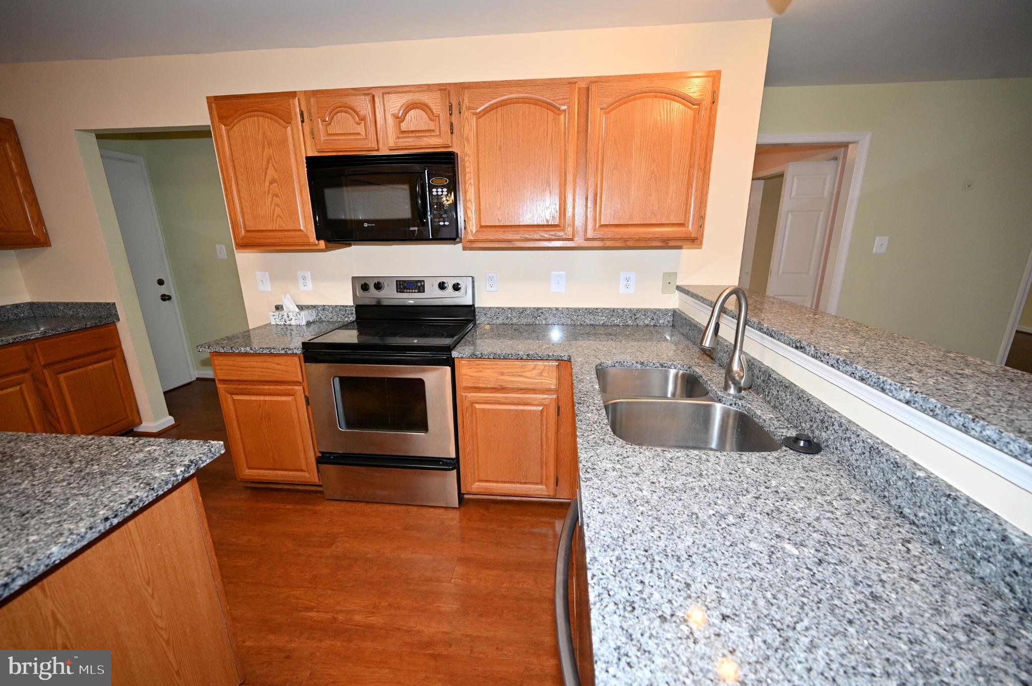 CONSTITUTION HILLS - Residential