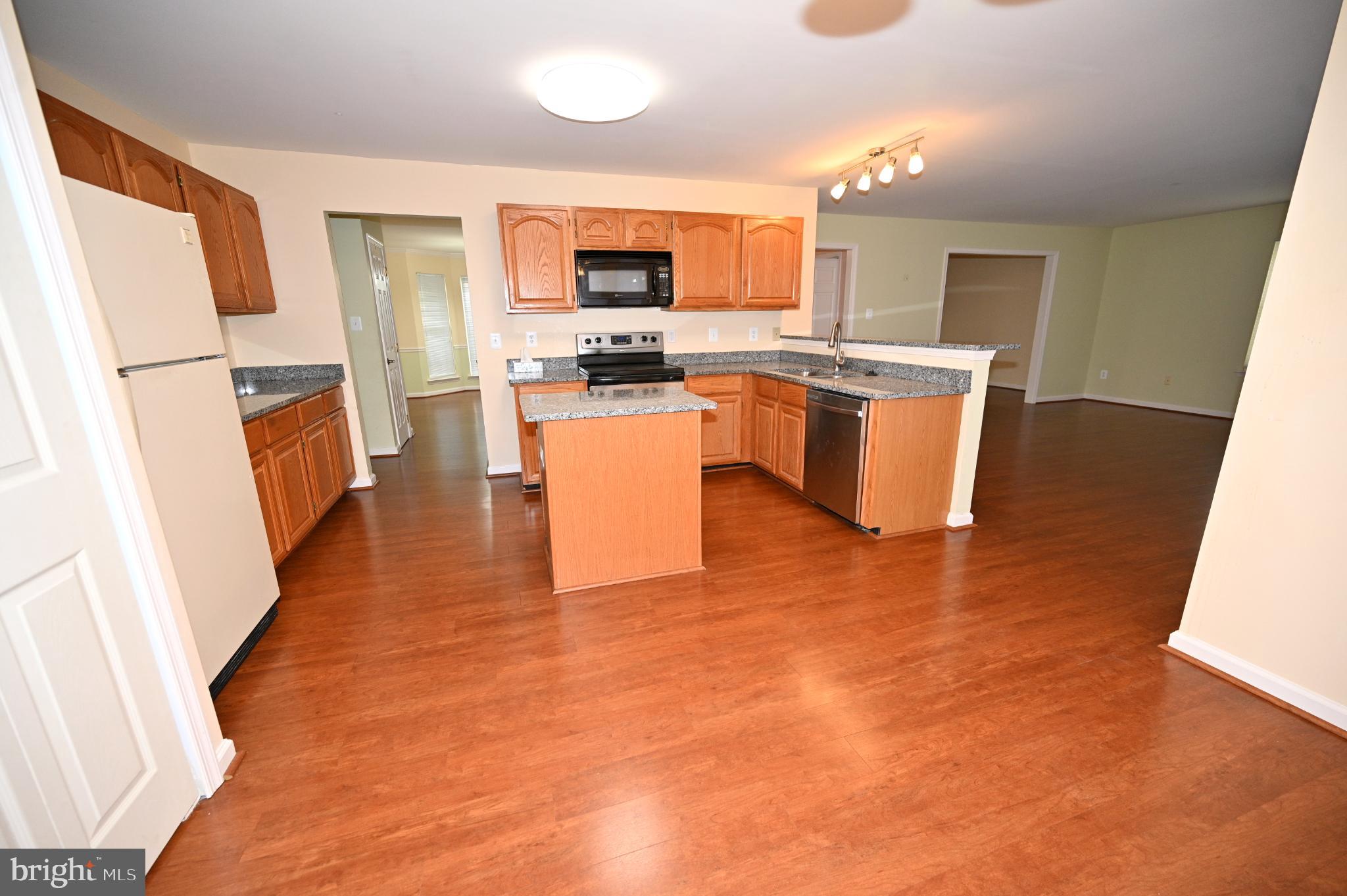 CONSTITUTION HILLS - Residential