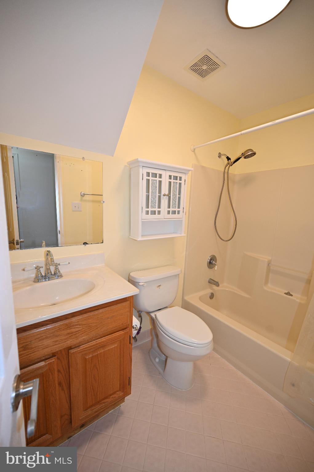 CONSTITUTION HILLS - Residential