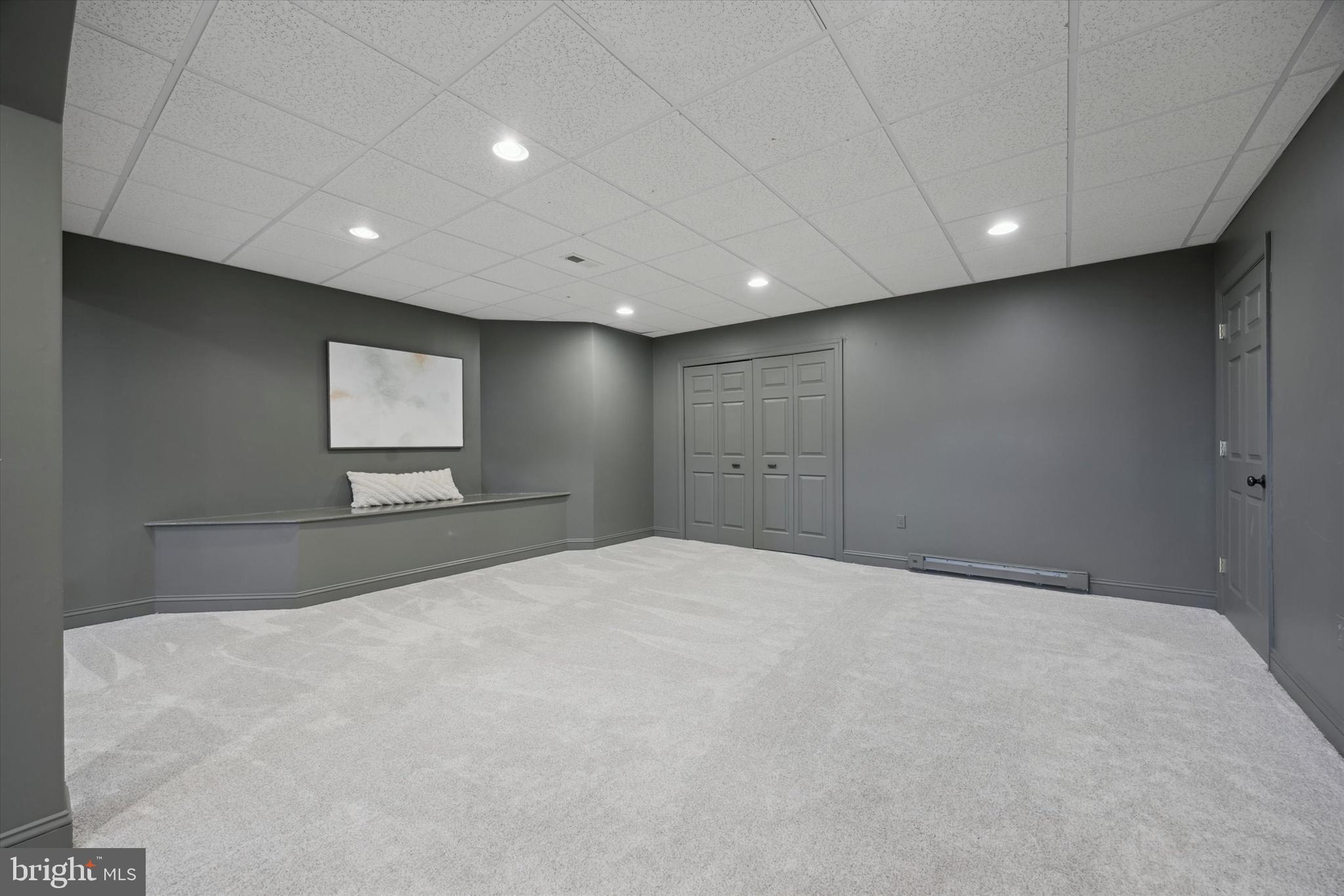 WAINWRIGHT AT WHIT - Residential