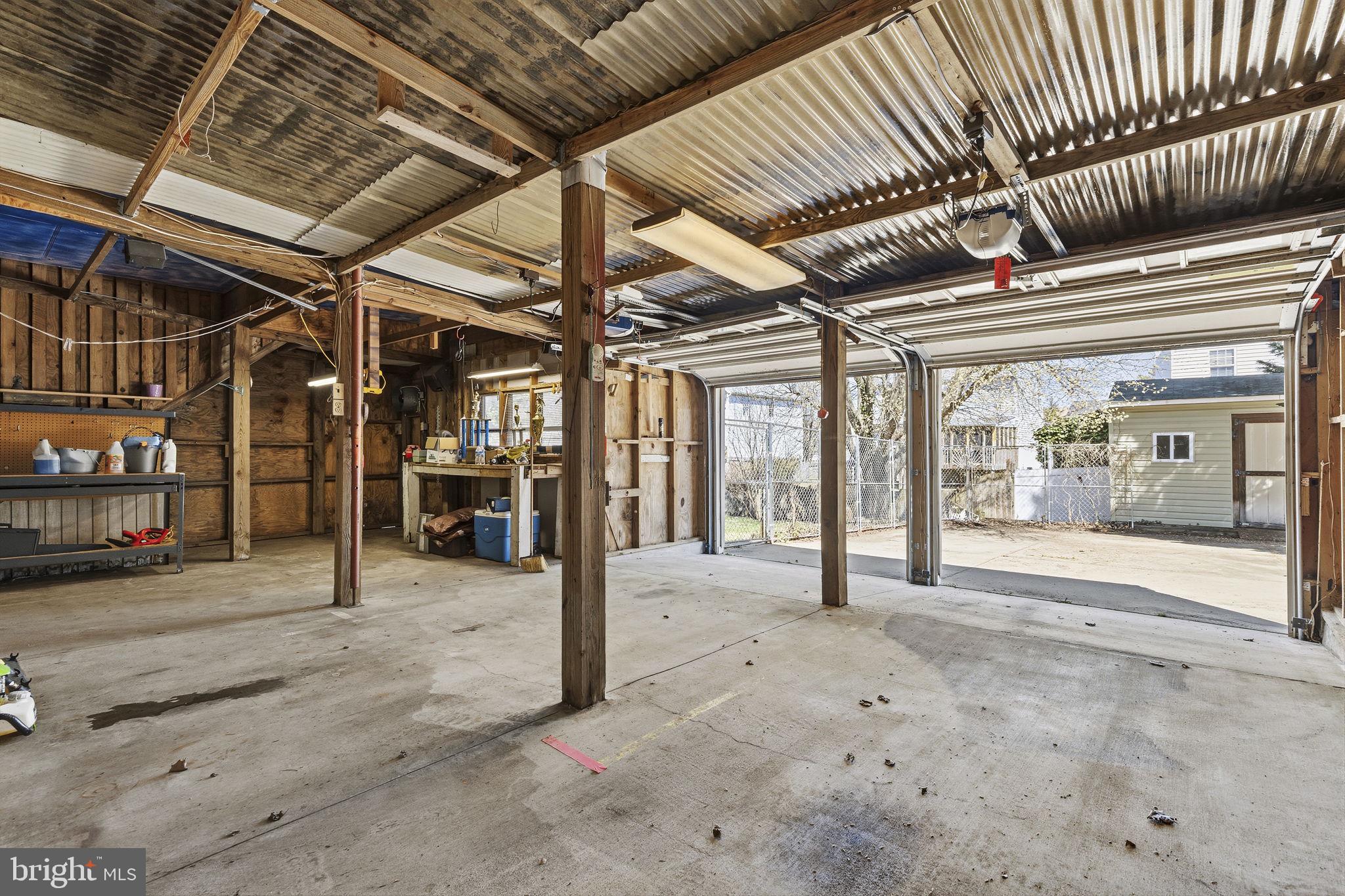 WHITTEMORE PARK - Residential