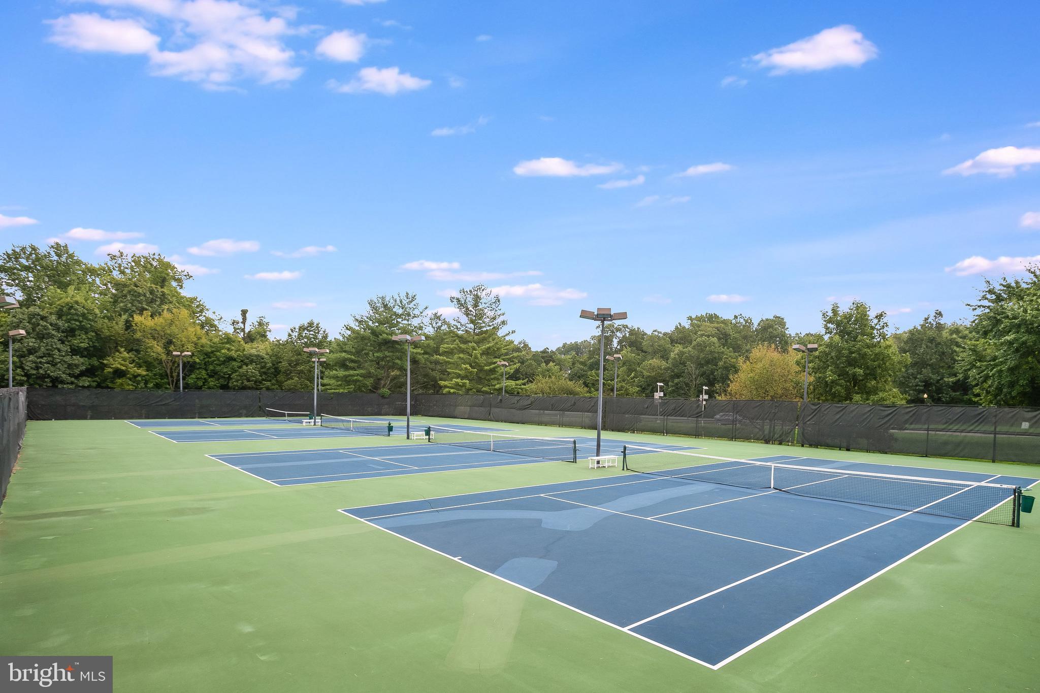 POTOMAC LAKES - Residential